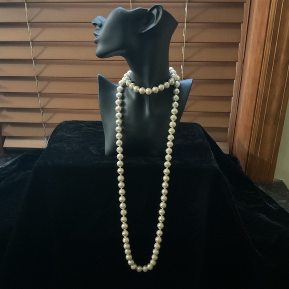 Vintage  Faux Pearl Necklace, multifunctional and 8 different ways to use. - Picture 2 of 12